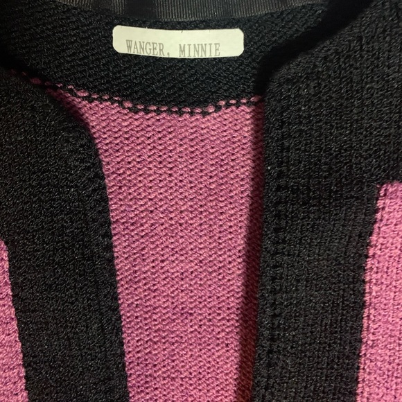 Adorable VINTAGE Cardigan - Picture 8 of 12